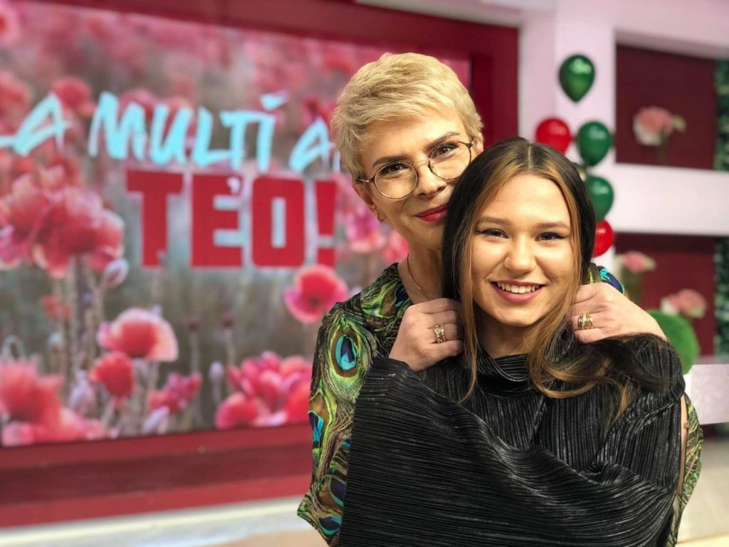 Teo Trandafir și fiica ei se aseamănă până și la capitolul muzică. „Sunt uimită că fiica mea rezonează cu mine la capitolul gusturi muzicale”