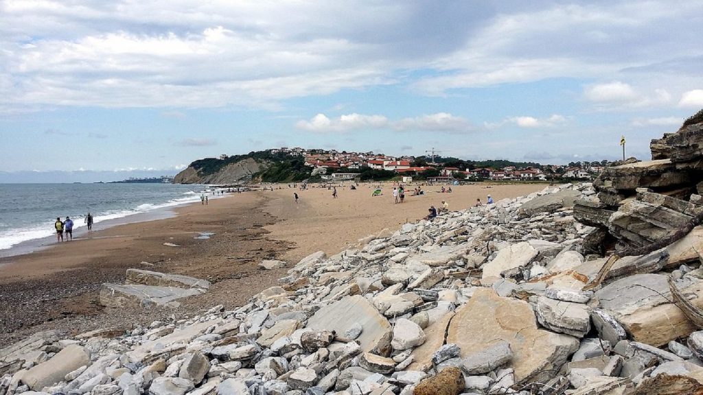 Ape toxice în Franţa. Plajele au fost închise de urgenţă. Este răzbunarea naturii