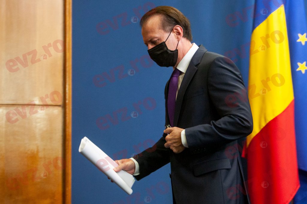 Florin Cîţu, pus la zid de Victor Ciutacu: ”Ești pericol public. Nu mai ai ce căuta în viața publică. Cei care te țin, sunt niște ticăloși”