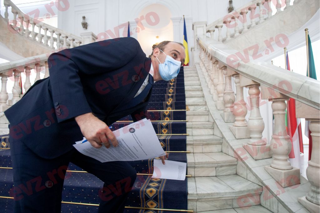 Ministrul Finanțelor, gafă majoră în prima conferință de presă. Vîlceanu nu știe cât e salariul minim, dar se plâge de scumpiri