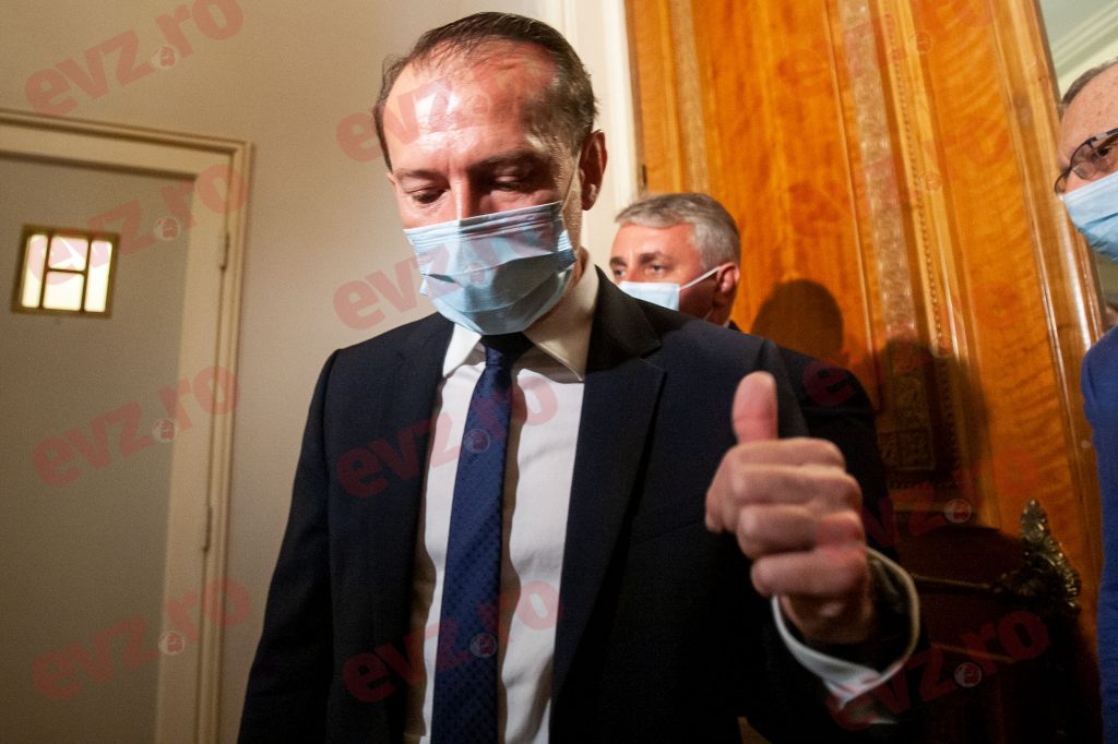 Florin Cîțu a fost dat în judecată. Plângere penală pe numele premierului