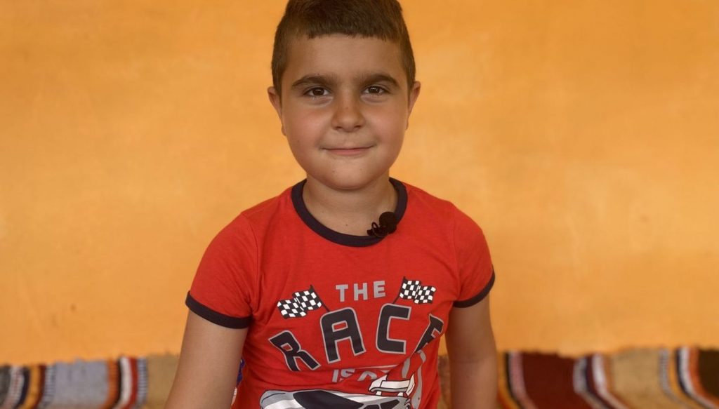 VIDEO/ Poveste impresionantă a lui Leonard, băiețelul de 8 ani care a vrut să învețe chiar dacă era pe patul de spital