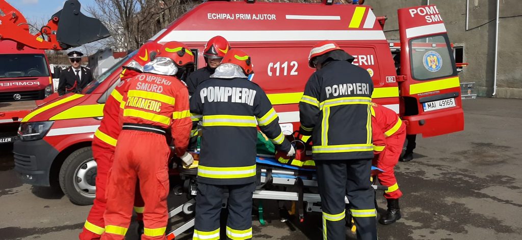 Explozie puternică în sediul central al Inspectoratului pentru Situații de Urgență din Capitală. Un electrician este în stare gravă