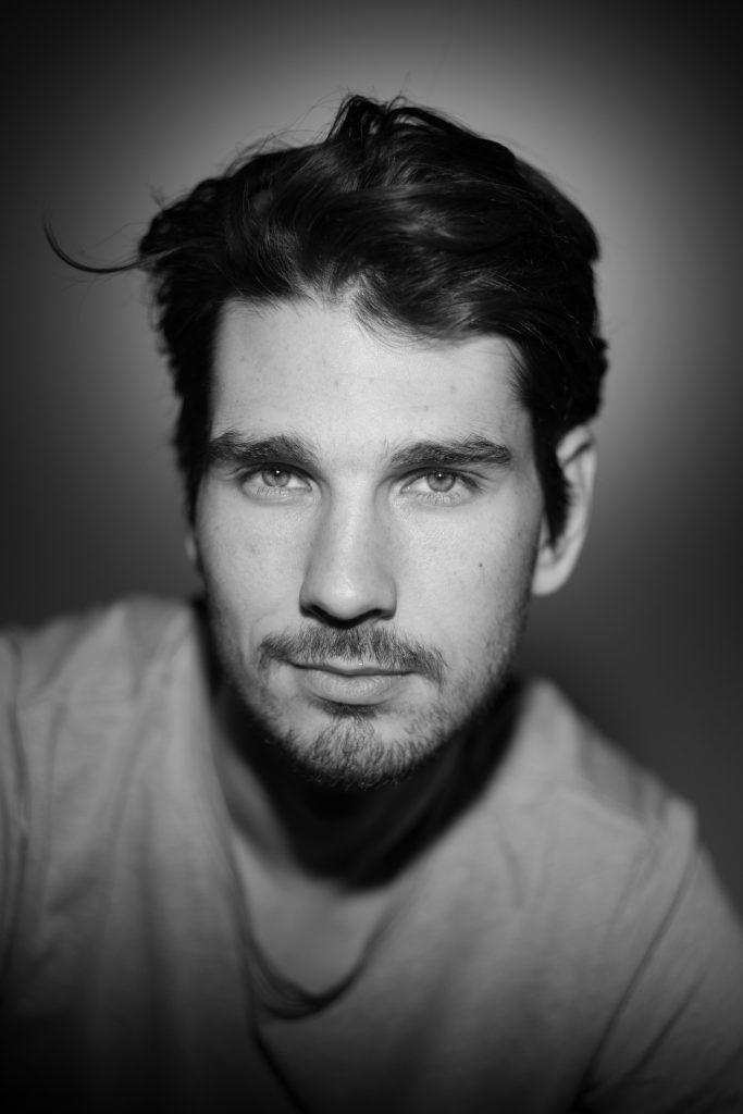 Când va avea loc nunta dintre Anghel Damian și Theo Rose. Ce spune actorul despre o căsătorie cu cea care îi va face un băiat