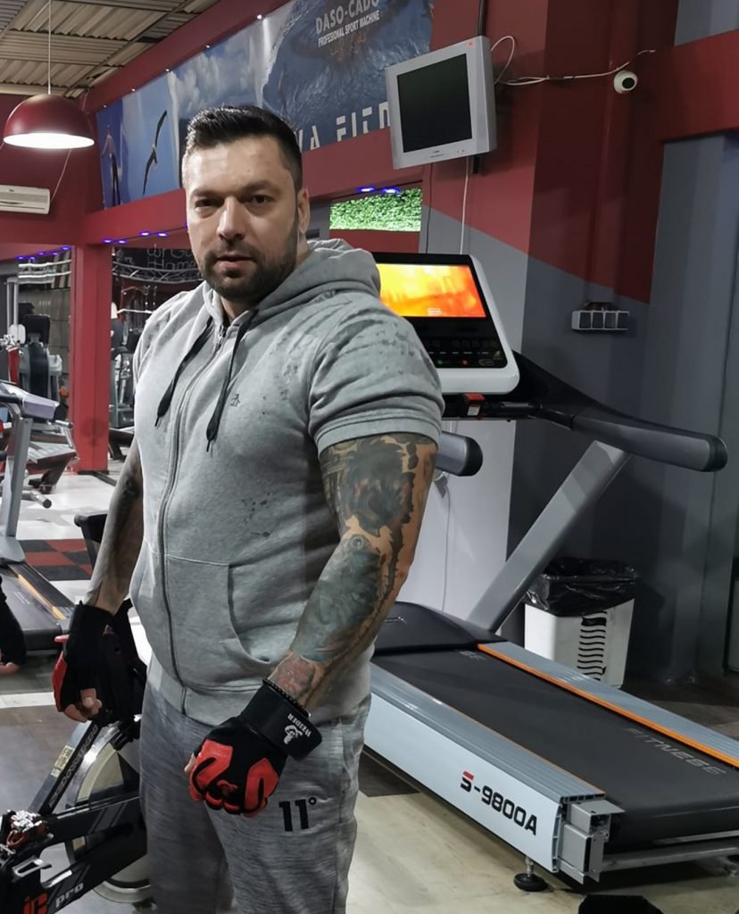 Amenițări la adresa șefului IPJ Dâmbovița, după ce a rămas fără permis: Te mierlesc, mă! VIDEO