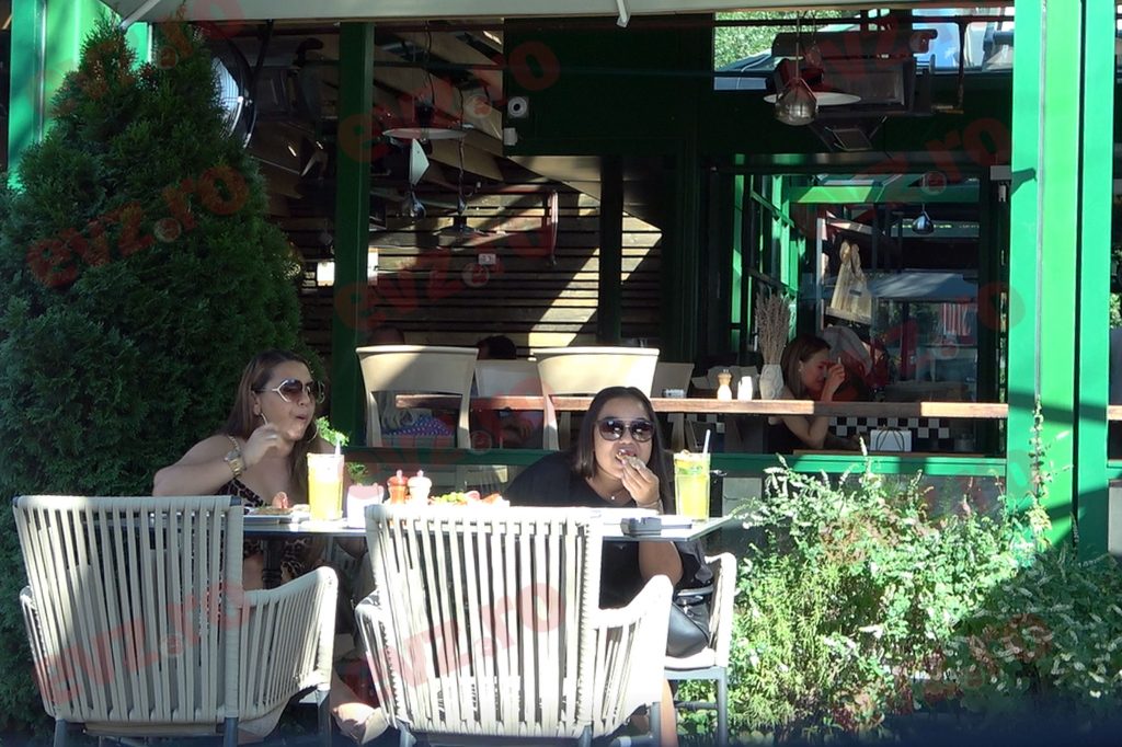 VIDEO. Cum arată Cati Simionescu, femeia care îi este alături lui Adrian Minune de mai bine de 30 de ani. Imagini în premieră!