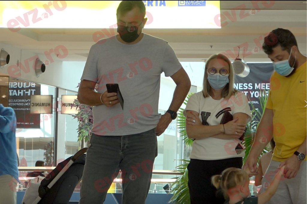 VIDEO. Gabriela Szabo este o bunică pe cinste. Nu a putut să aibă copii, însă recuperează cu nepoțica, Vera