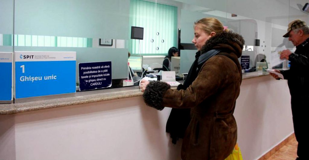 Guvernul promite: Românii nu vor mai fi nevoiți să se deplaseze la ghișee. Implementarea proiectului durează 3 ani