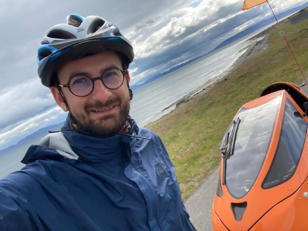 Deputatul Iulian Bulai, ironizat iarăși pe Facebook din cauza podului de la Brăila