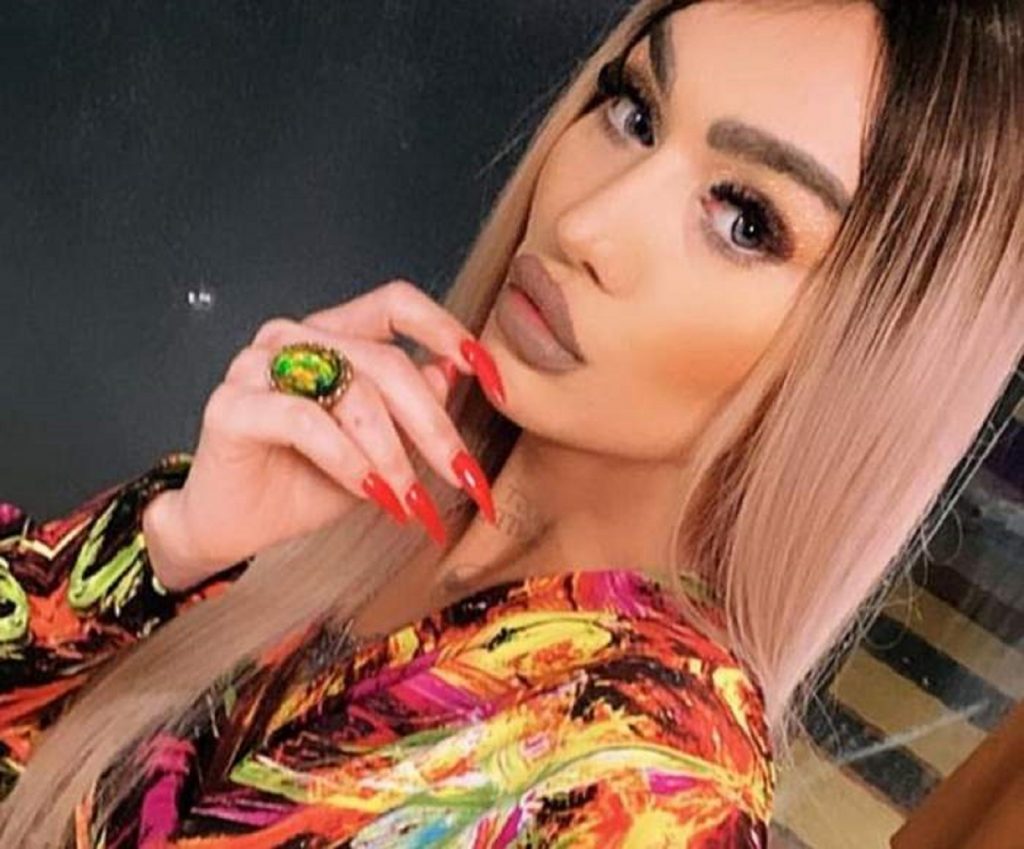 Margherita de la Clejani, personaj surpriză în scandalul cu Micutzu pe Calea Victoriei. Ea l-a dus la mașina poliției