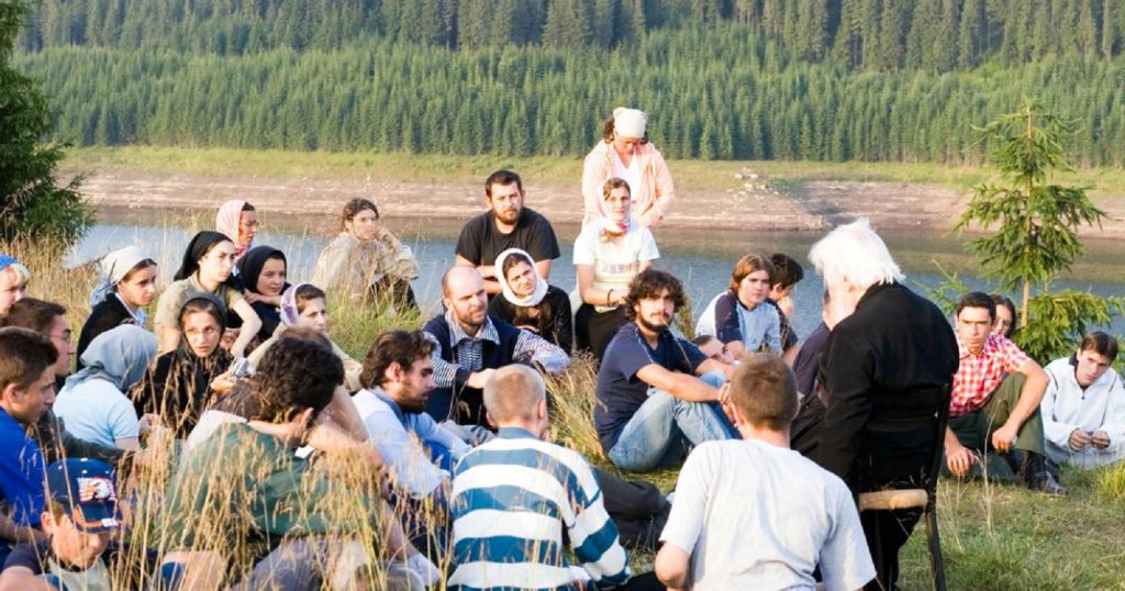 Părintele Teofil Părăian, apostolul tinerilor și Poezia Bucuriei celei vii a spiritului românesc! Dialog de suflet cu Doru Bem