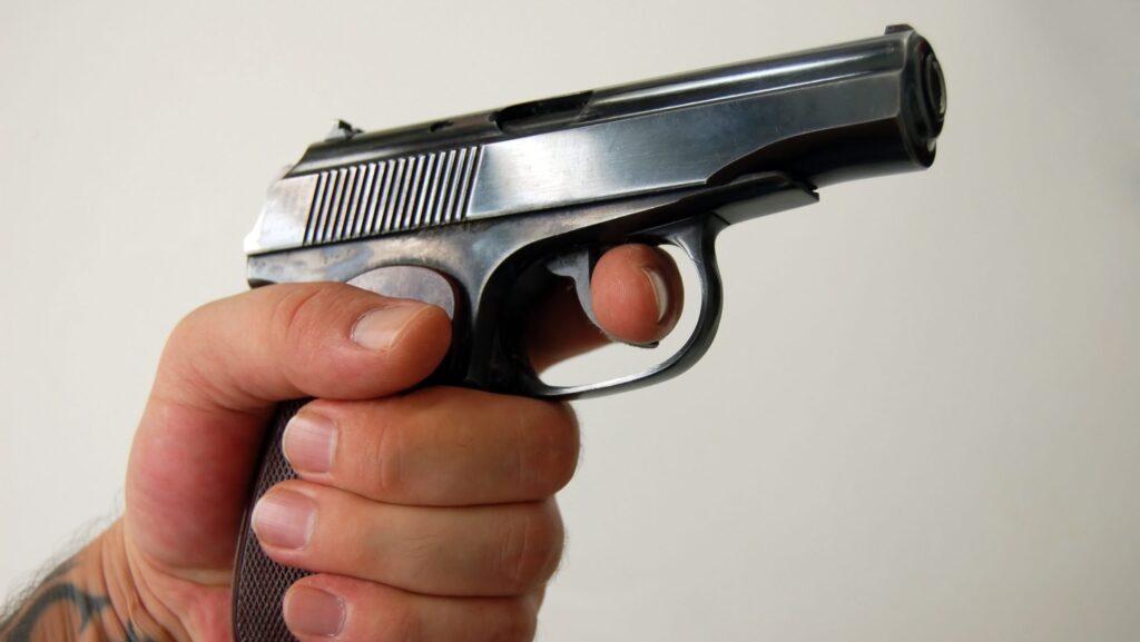 Autoritățile din SUA au găsit un număr record de arme pe aereporturile din toate statele. De ce vor americanii să se urce cu arme la bordul avioanelor