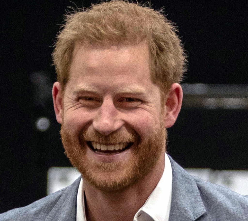 Cum a fost prima noapte de dragoste a prințului Harry. Experiență „umilitoare” cu o femeie mai în vârstă