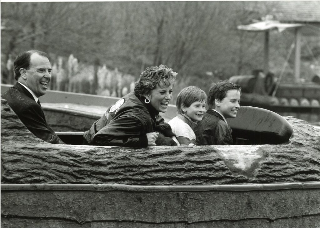 Legătura neștiută dintre Tina Turner, prințesa Diana, Harry şi William. Moartea „Reginei Rock’n Roll” a stârnit amintiri dureroase