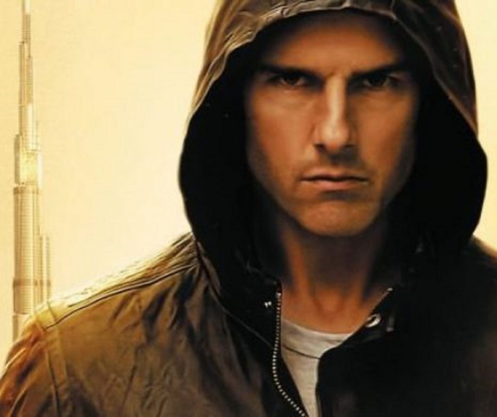Realitatea bate filmul. Mașina de lux a lui Tom Cruise, furată chiar de sub nasul bodyguarzilor săi