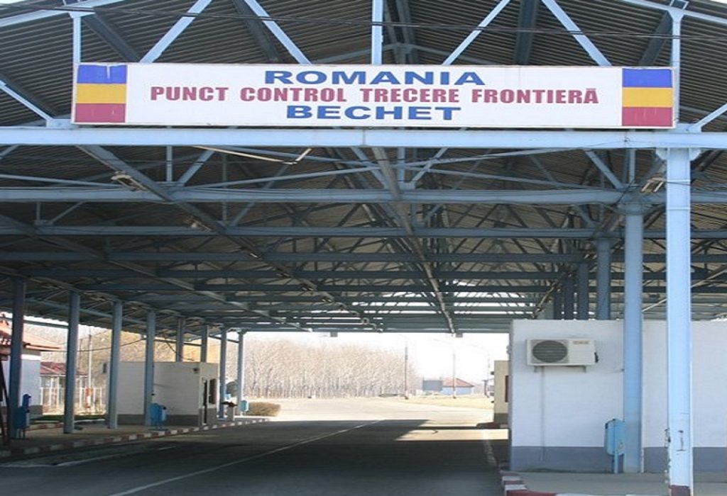 Alertă! S-au schimbat regulile pentru românii care vin acasă de sărbători. Cine intră în carantină