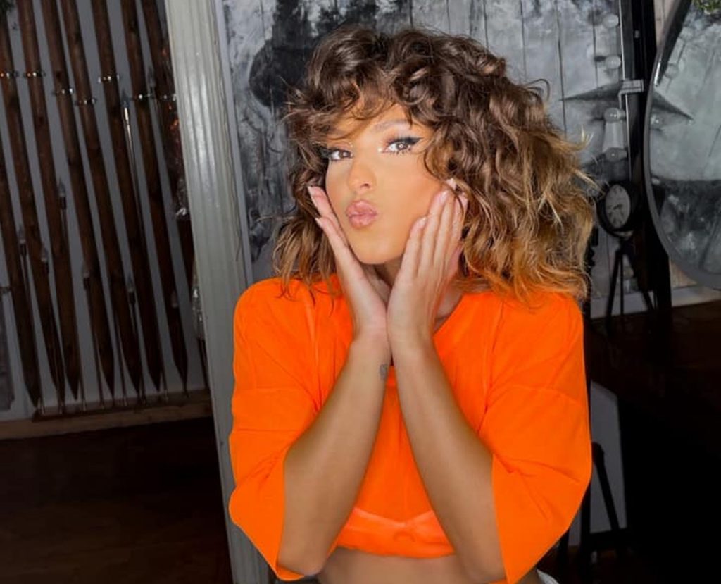 VIDEO/ S-a săturat să fie pieton sau să depindă de alții. AMI este decisă să-și ia carnet de șoferi