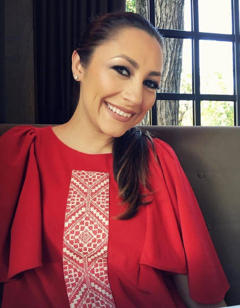 Imagini cu Andra cântând la nunta cu peste 1.700 de invitați din Tara Oașului. Poliția a dat o amendă de 5000 de lei. FOTO