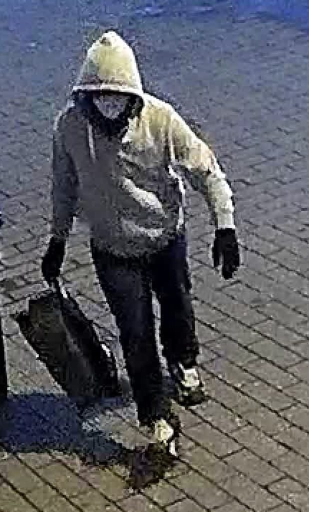 Teroristul de la Capitoliu. Imaginile care dau fiori. FBI oferă o recompensă fabuloasă! Istoria secretă