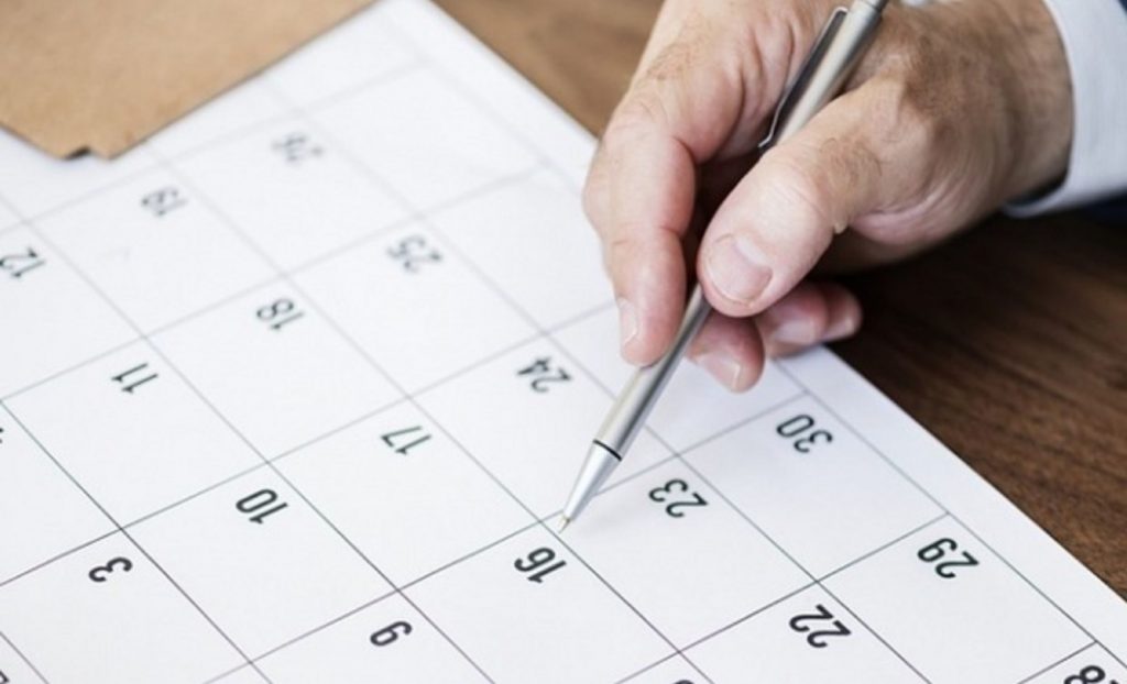 Se anunță un an bun pentru angajații români. Zile libere în plus în 2021