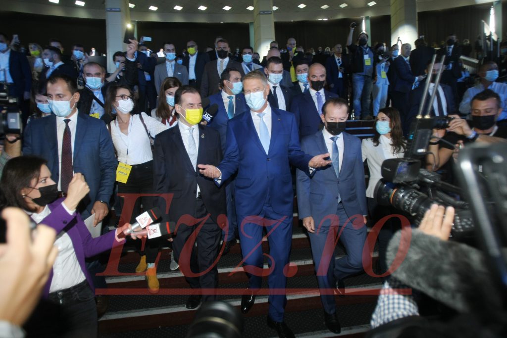 „Asta-i pohta ce-am pohtit!" Congresul trece, suspansul rămâne. Ce mutare va face Iohannis. VIDEO