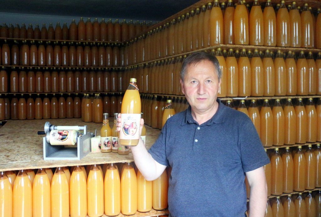 Adevărul din spatele supermarket-urilor din fața Castelului Bran. Cum vrea să dea lovitura în afaceri viceprimarul Gheorghe Moja