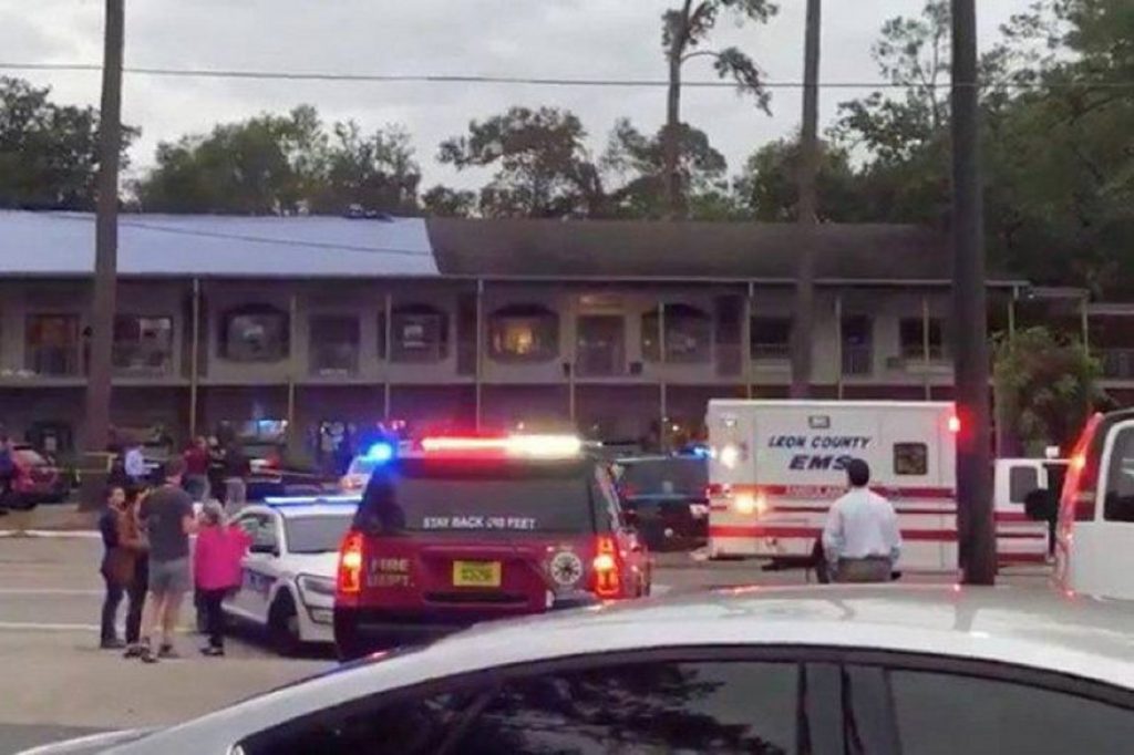 Atac în școală dejucat. Doi elevi de 13 și 14 ani plănuiau să-și execute colegii prin împușcare. Ce a găsit Poliția la ei acasă, după arestare