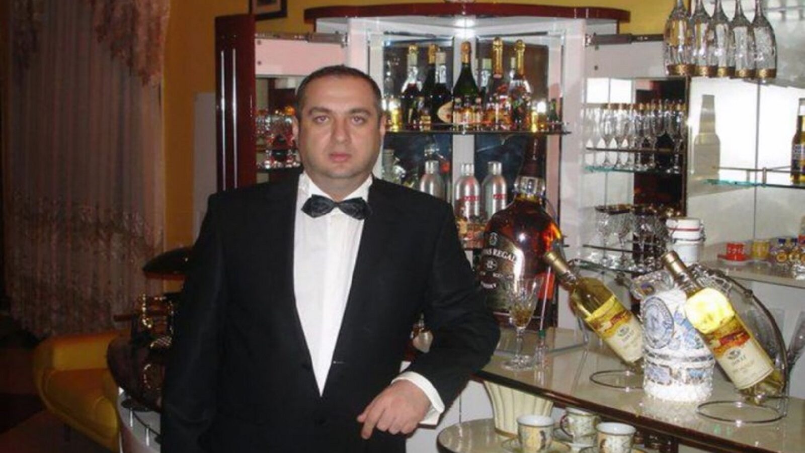 ⁠Leo de la Strehaia continuă scandalul cu fosta iubită, Carmen Șerban: Eu l-am plătit pe Minune să cânte cu ea