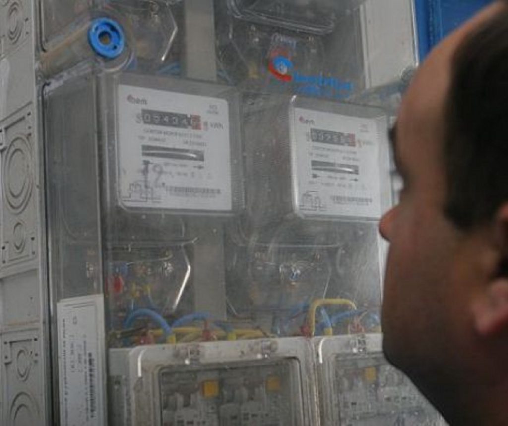 Condiții pentru compensarea facturilor la energie. Anunțul făcut de ministrul Virgil Popescu