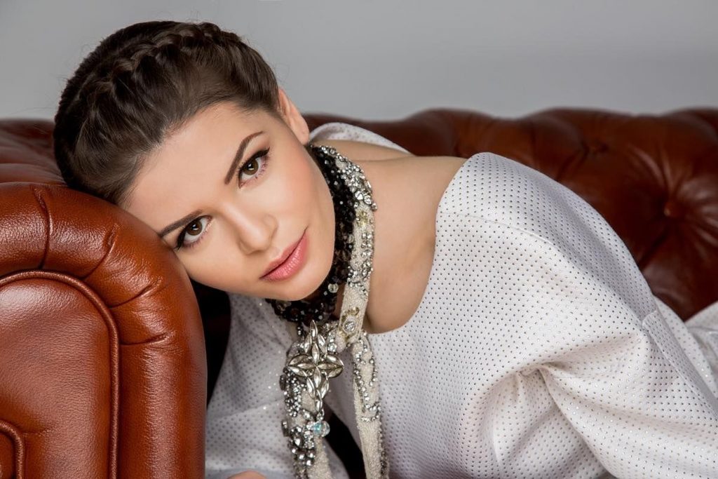 Columbeanu își reneagă fiica. Irinel, în război cu Monica Gabor