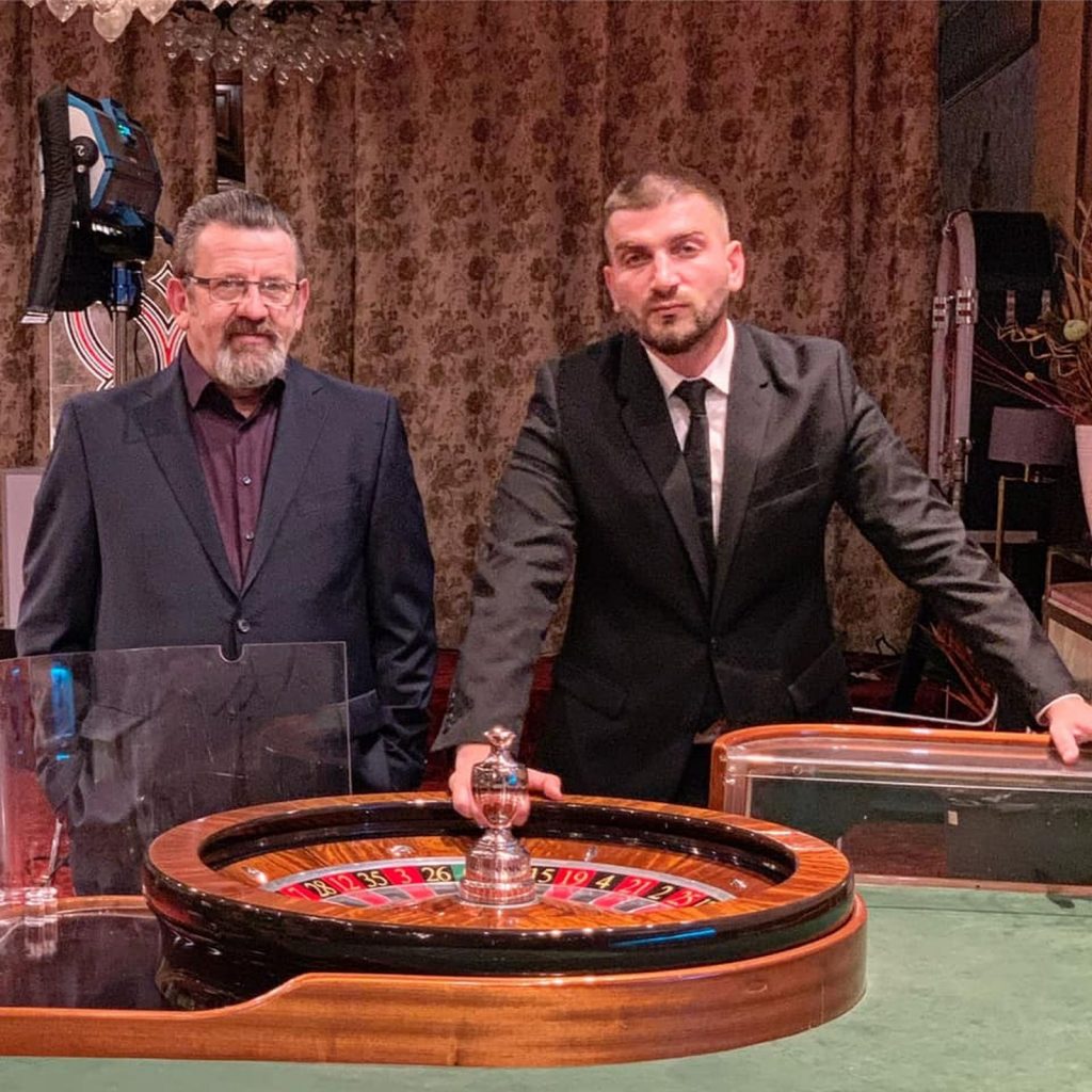 VIDEO. Silviu Mircescu a știut din școala primară că vrea să devină actor. „La serbări aveam și 4 roluri în aceeași piesă”