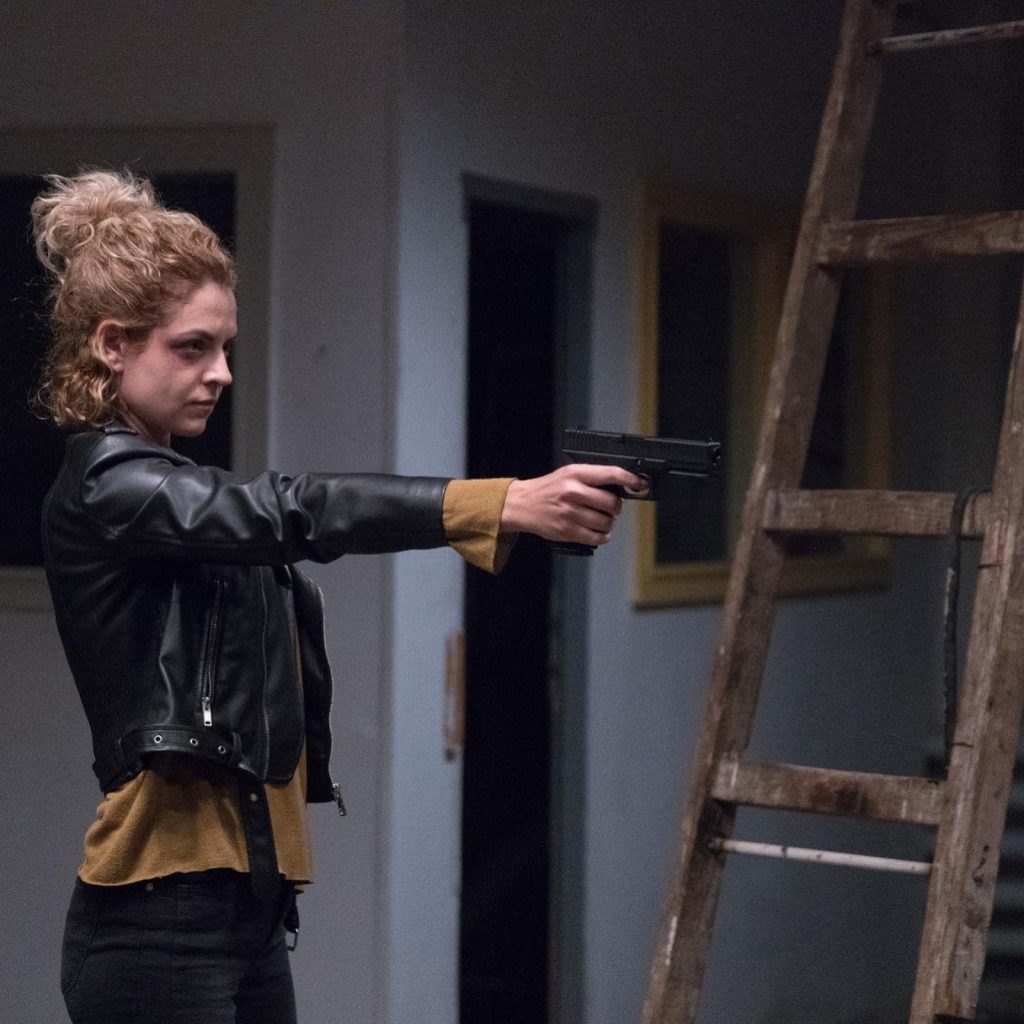 VIDEO. Actrița Vicky Răileanu din serialul Vlad are o ”relație specială” cu armele de foc. Ce s-a întâmplat în copilăria ei a marcat-o