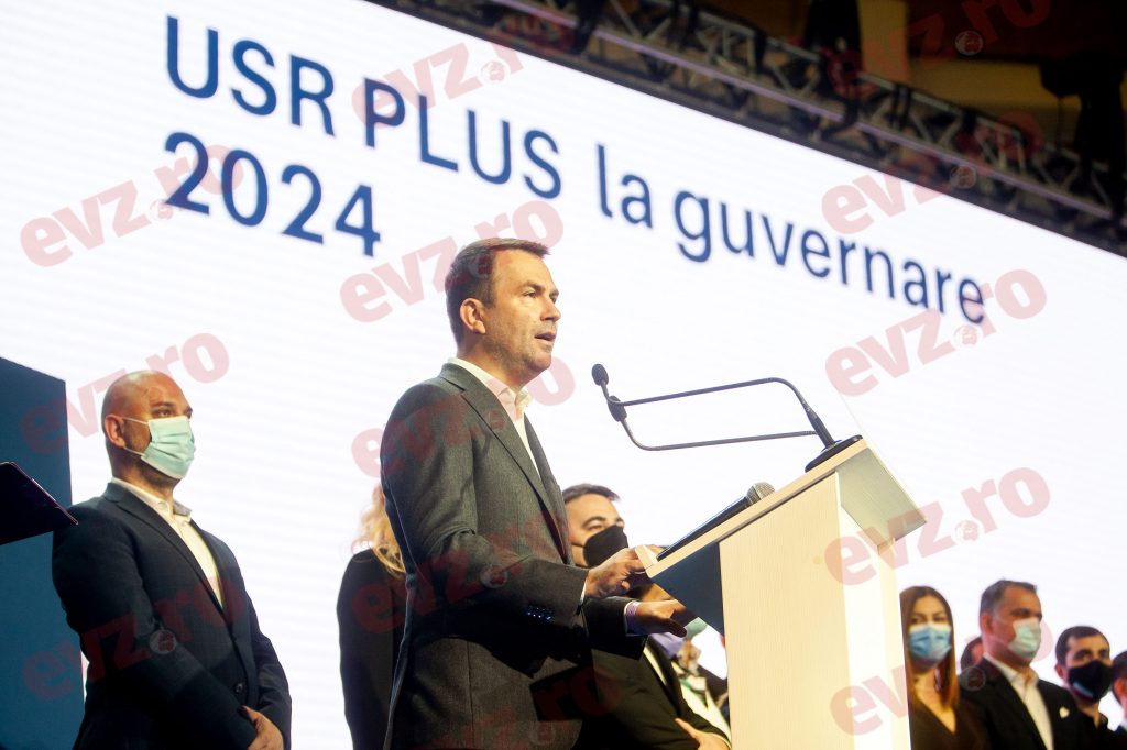 Parlamentarii USR încep să părăsească partidul. Cătălin Drulă îi bate obrazul lui Cioloș