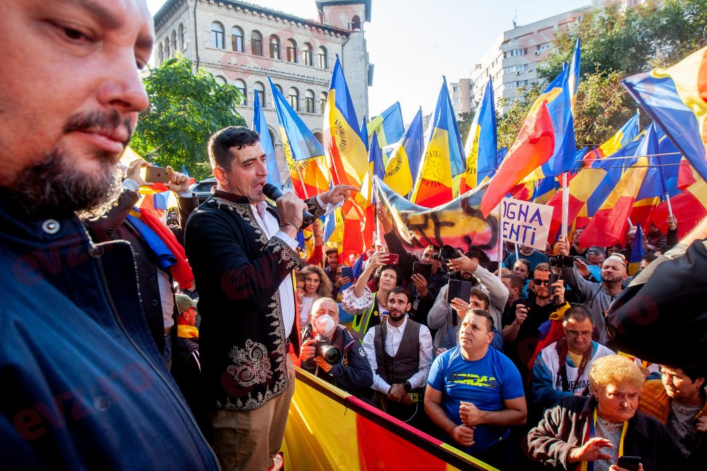 George Simion anunță apocalipsa. „Românii vor fi nevoiți să-și vândă apartamentele”