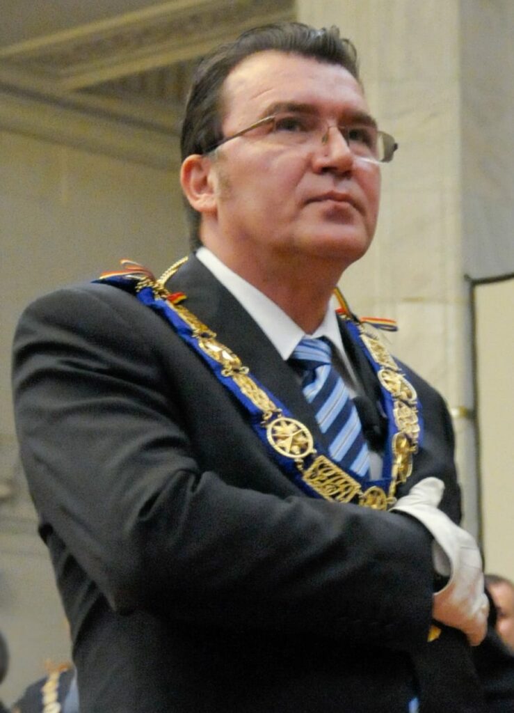 Un grup de cetățeni dezinformează privind situația din Masoneria română