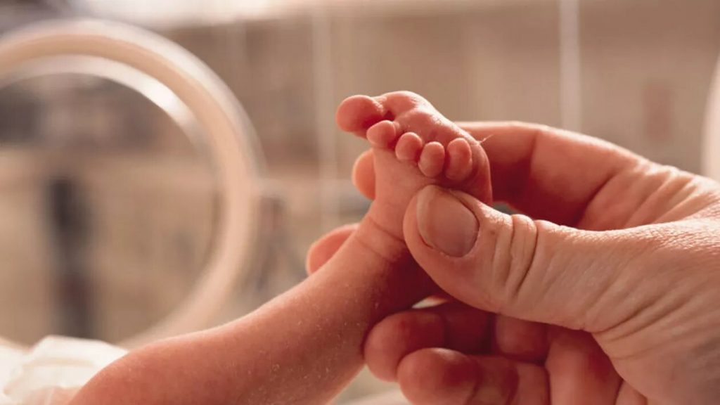 Soluția pentru a scădea numărul nașterilor premature. Sebastian Onac, Centrul Maria Beatrice: ”Pot fi reduse cu 20%”