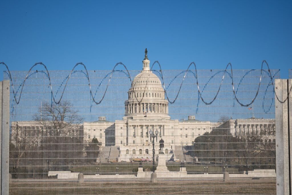 Amenințarea cu bombă la Washington DC. Prezență sporită a poliției în interiorul Capitoliului SUA