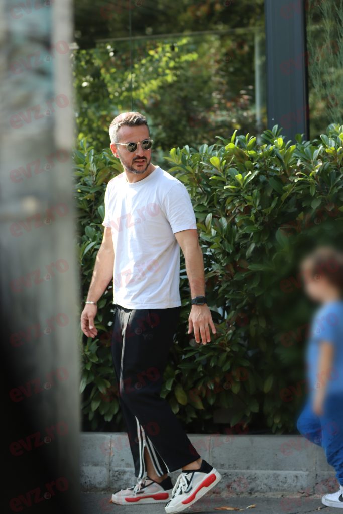 FOTO/ Cum reușește Ducu Ion să-l facă pe fiul cel mic să nu se simtă marginalizat. Fiul cel mare este deja vedeta familiei