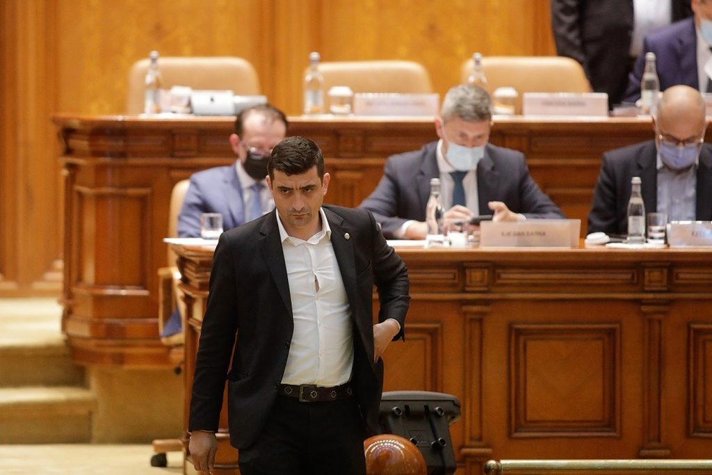 Cearta de la vârful țării s-a mutat pe Facebook: George Simion a stârnit amuzamentul românilor. „O glumă proastă, pe seară” FOTO