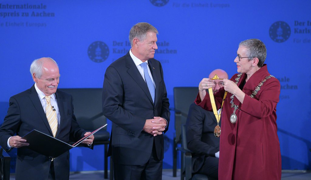 Klaus Iohannis s-a enervat pe unguri: „Eu sunt preşedintele statului”