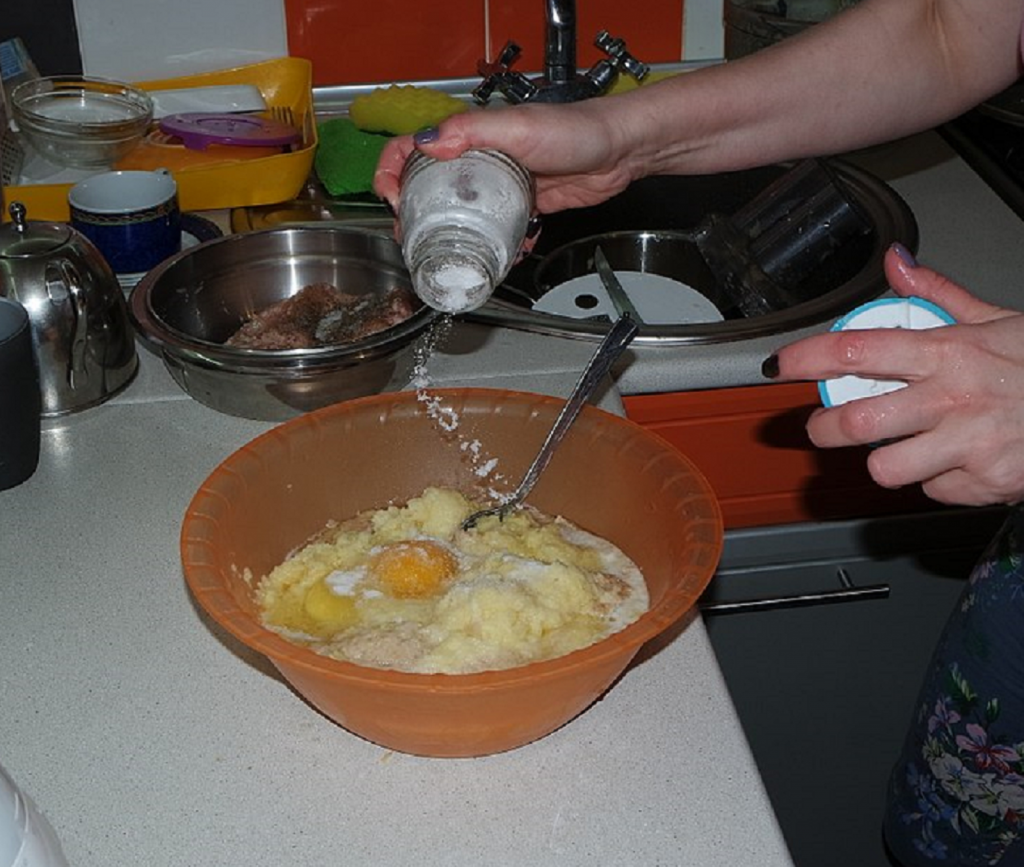 Bombe toxice. Mâncărurile care ne pot îmbolnăvi grav atunci când sunt reîncălzite