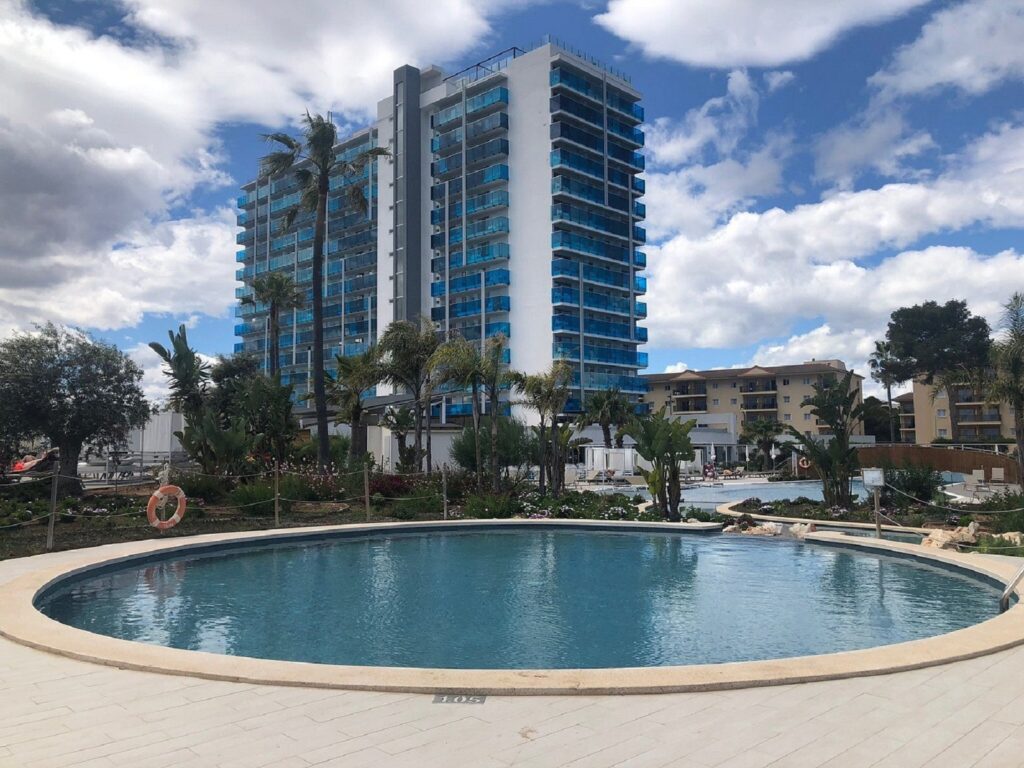 O țara abia acum se contruntă cu PRIMUL caz de Covid și ia măsuri extreme