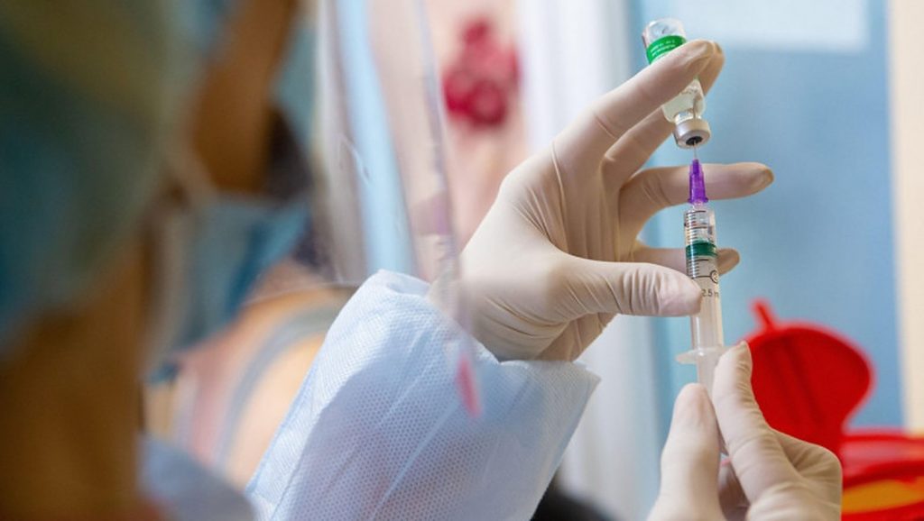 ”De ce se tem românii care refuză să se vaccineze? De tromboze.” Un medic explică tot procesul, pe înțelesul tuturor