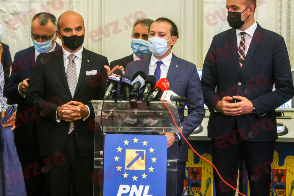 Informație bombă despre certificatul verde. Florin Cîțu pregătește lovitura pentru Rafila