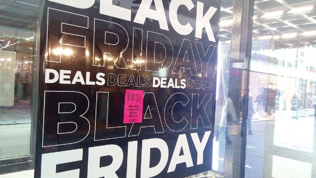 Adevărata capcană din spatele Black Friday. Pariu că nici măcar prin cap nu-ți trecea. E planul prefect