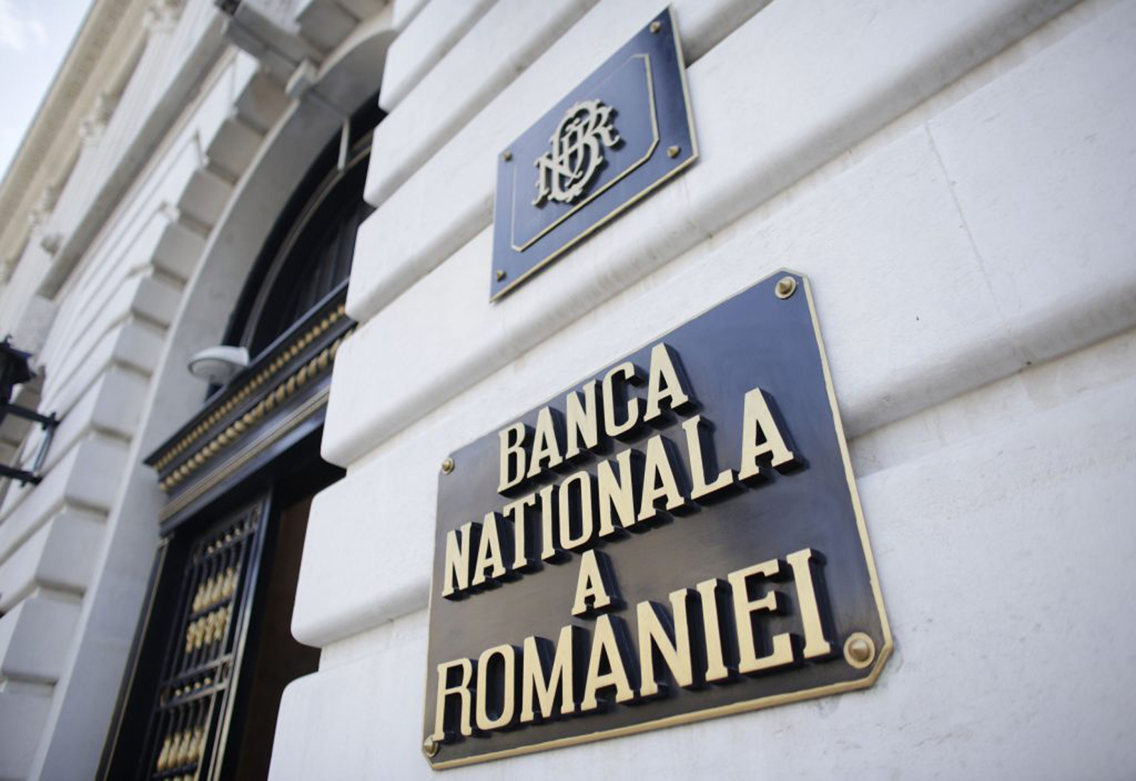Economia României intră într-o zonă de risc. Semnal de alarmă din partea BNR