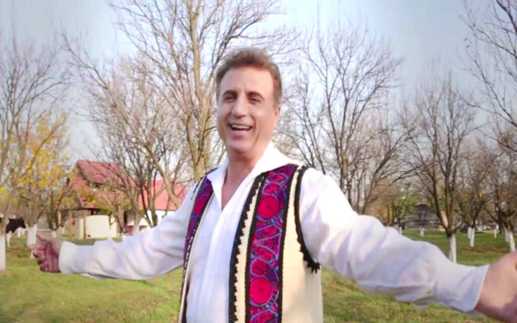 Constantin Enceanu îi răspunde lui Grigore Leșe, după ce i-a făcut „ciubucari” pe interpreții care merg la evenimente