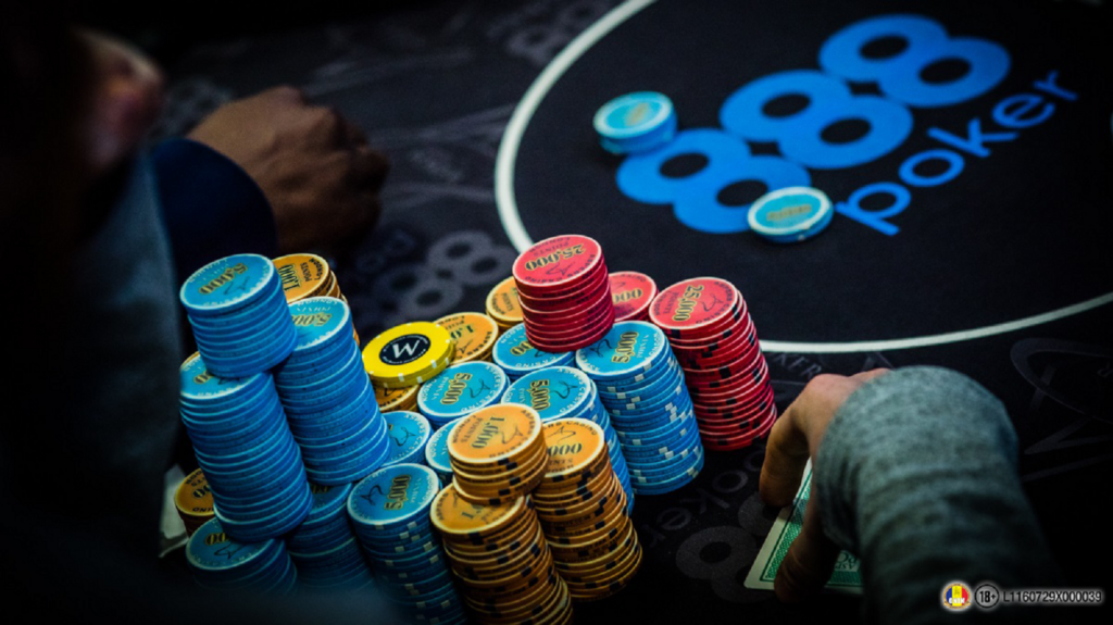 Informații de bază cu privire la structura turneelor și partidelor de poker