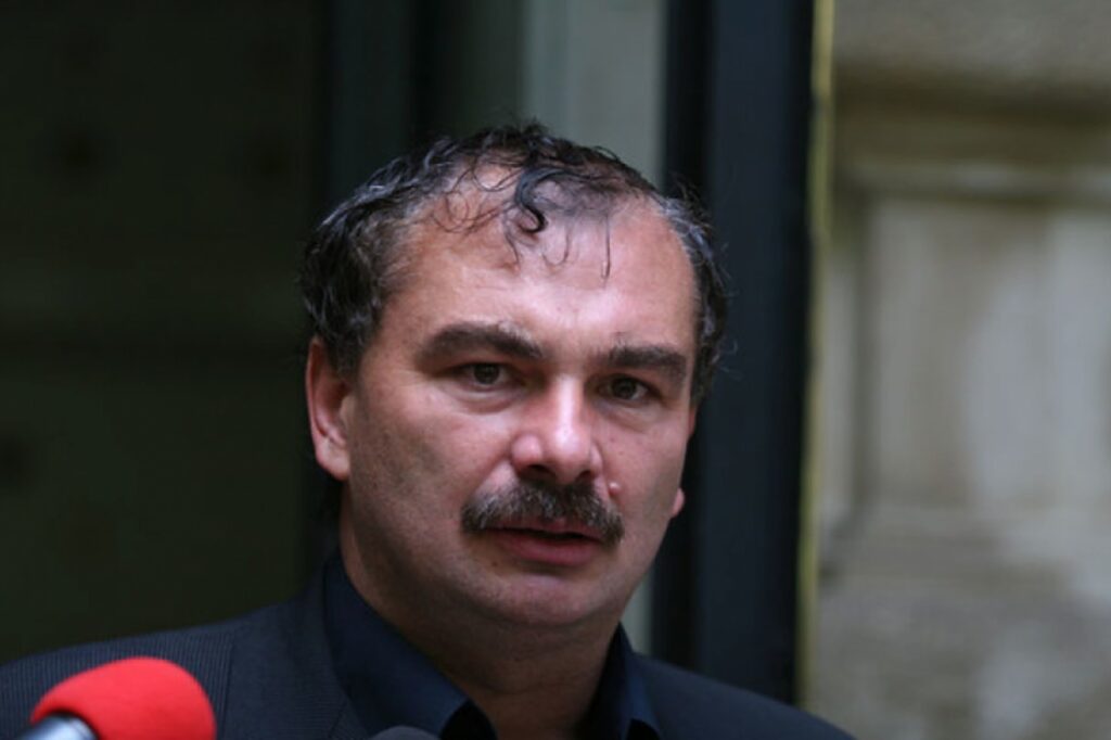 Exclusiv. Ce se întâmplă cu limba română. Mircea Miclea: „Romgleza este un pericol. Aceasta este soarta oricărei limbi mici.”