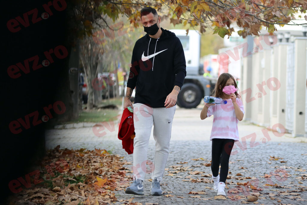 VIDEO/ Mirel Rădoi nu este un tată de weekend. Cum se comportă selecționerul în preajma mezinei sale, Katie